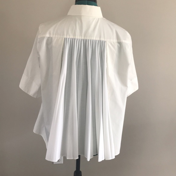 A-K-R-I-S punto white button up shirts w/ pleated back - Picture 2 of 8
